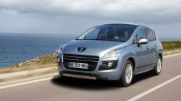 Peugeot 3008 HYbrid4 - widok z przodu