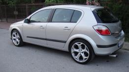 Opel Astra H Hatchback 5d 1.8 ECOTEC 140KM 103kW 2005-2013