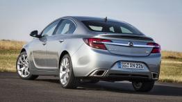 Opel Insignia OPC Facelifting (2013) - widok z tyłu