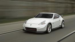 Nissan 370Z Nismo 2013 - widok z przodu