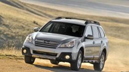 Subaru Outback 2013 - widok z przodu