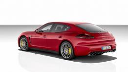 Porsche Panamera GTS Facelifting (2013) - tył - reflektory włączone