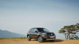 Renault Koleos Facelifting 2013 - widok z przodu