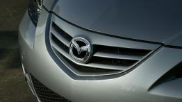 Mazda 3 - grill