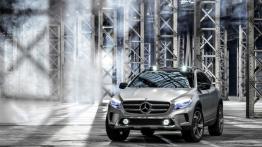 Mercedes GLA Concept (2013) - widok z przodu