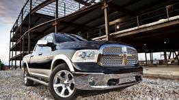 Ram 1500 (2013) - prawy bok