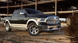 Ram 1500 (2013) - prawy bok