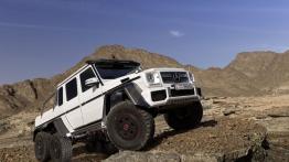 Mercedes G63 AMG 6x6 (2013) - widok z przodu