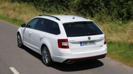 Skoda Octavia III RS Kombi (2013) - widok z tyłu