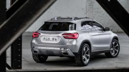 Mercedes GLA Concept (2013) - widok z tyłu