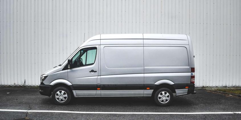 Mercedes Sprinter - bezpieczeństwo i komfort w trasie