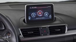 Mazda 3 III sedan (2014) - radio/cd/panel lcd