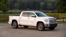 Toyota Tundra 2014 - prawy bok