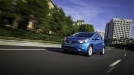 Nissan Versa Note 2014 - widok z przodu