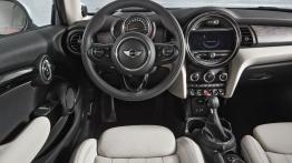 Mini Cooper 2014 - kokpit