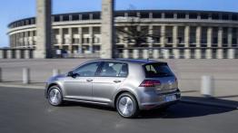 Volkswagen e-Golf (2014) - widok z tyłu