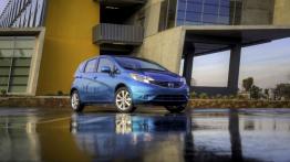 Nissan Versa Note 2014 - widok z przodu