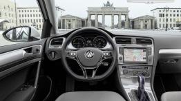 Volkswagen e-Golf (2014) - kokpit