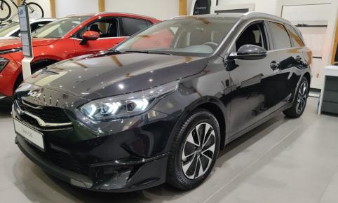 Kia Ceed III Kombi Facelifting 1.5 T-GDI 160KM 2024