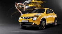 Nissan Juke Facelifting (2014) - przód - reflektory włączone