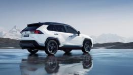 Nowe wcielenie hybrydowej Toyoty RAV4