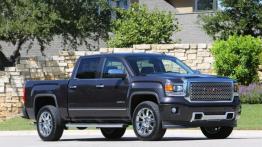 GMC Sierra Denali 2014 - widok z przodu