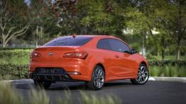 Kia Forte Koup II (2014) - widok z tyłu