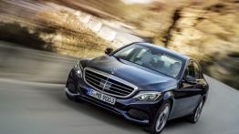 Mercedes klasy C 300 BlueTEC HYBRID (2014) - widok z przodu