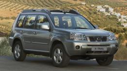 Nissan X-Trail 2004 - widok z przodu