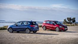 BMW 220d xDrive Active Tourer (2014) - prawy bok