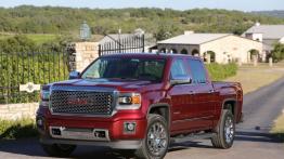 GMC Sierra Denali 2014 - widok z przodu