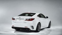 Lexus RC 350 F-Sport (2014) - tył - reflektory wyłączone