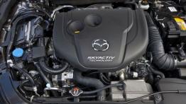 Mazda 3 III sedan (2014) - silnik