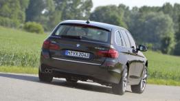 BMW serii 5 Touring F11 Facelifting (2014) - widok z tyłu