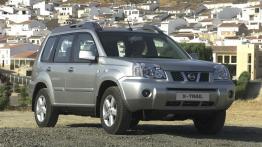 Nissan X-Trail 2004 - widok z przodu