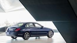 Mercedes klasy C 300 BlueTEC HYBRID (2014) - prawy bok