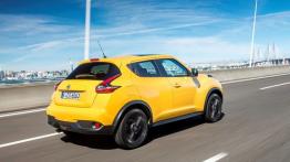 Nissan Juke Facelifting (2014) - widok z tyłu