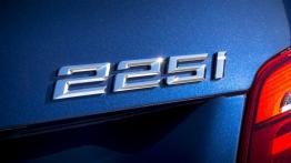 BMW 225i xDrive Active Tourer (2014) - emblemat