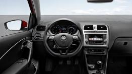 Volkswagen Polo V Facelifting (2014) - kokpit