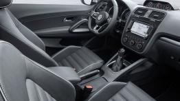 Volkswagen Scirocco III Facelifting - kokpit