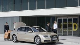 Audi A8 L W12 6.3 FSI quattro Facelifting (2014) - prawy bok