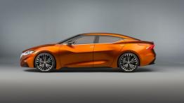 Nissan Sport Sedan Concept (2014) - lewy bok