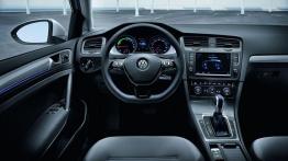 Volkswagen e-Golf (2014) - kokpit