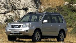 Nissan X-Trail 2004 - widok z przodu