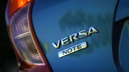 Nissan Versa Note 2014 - emblemat