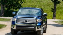 Toyota Tundra 2014 - widok z przodu