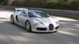 Bugatti Veyron 16.4 - widok z przodu