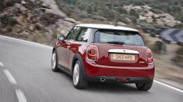 Mini Cooper 2014 - widok z tyłu