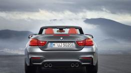 BMW M4 F83 Cabrio (2014) - widok z tyłu