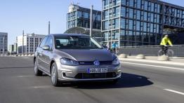 Volkswagen e-Golf (2014) - widok z przodu